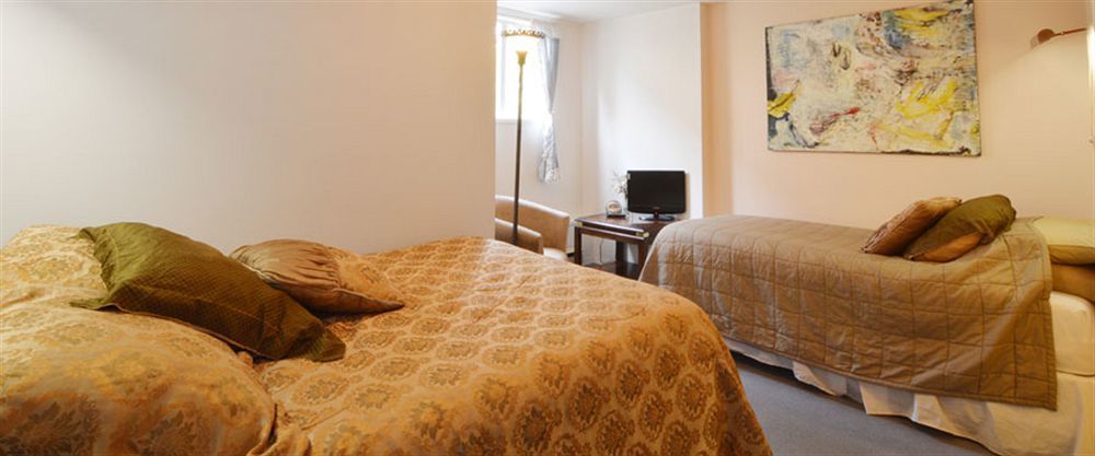 Marketa'S Bed And Breakfast Виктория Экстерьер фото